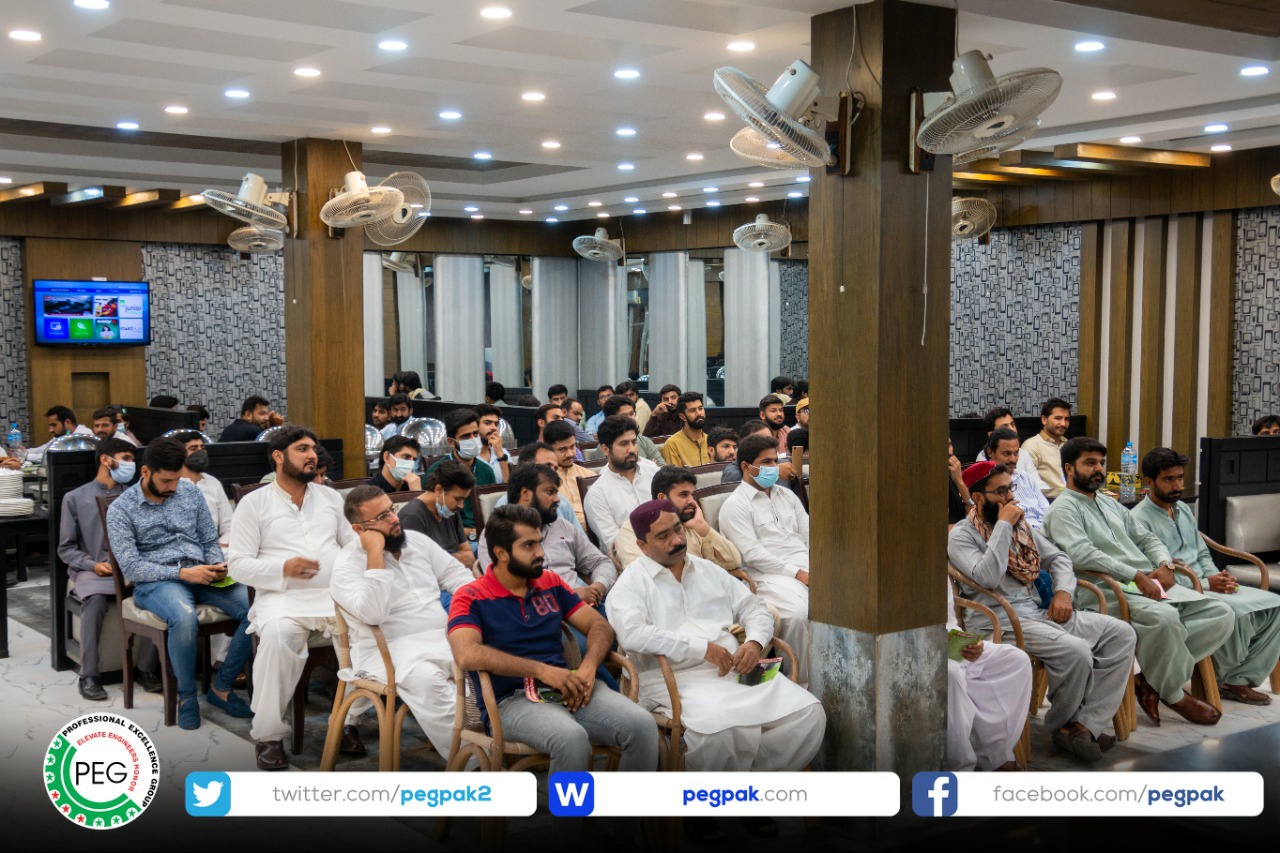 Chairman PEG Waseem Nazir met engineers in DG Khan – photo